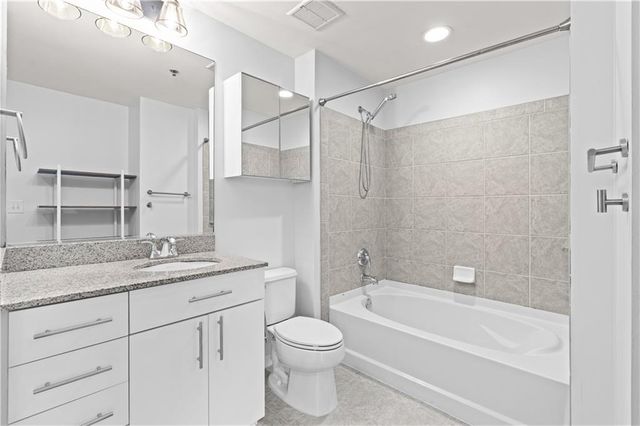 361 17th NW Street 706, Atlanta, GA 30363