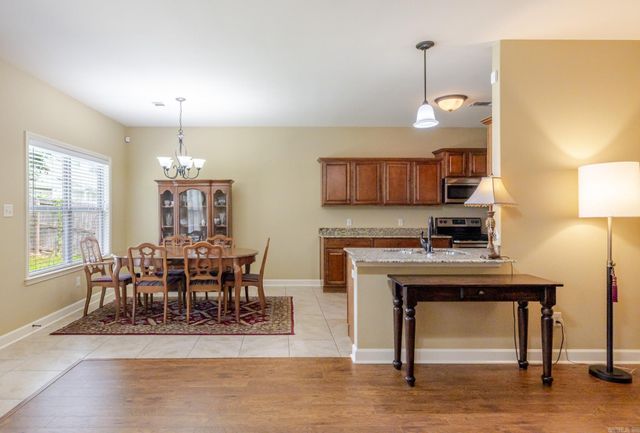 301 SANDLEWOOD Drive, Benton, AR 72015