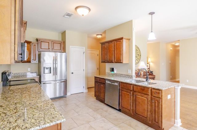 301 SANDLEWOOD Drive, Benton, AR 72015