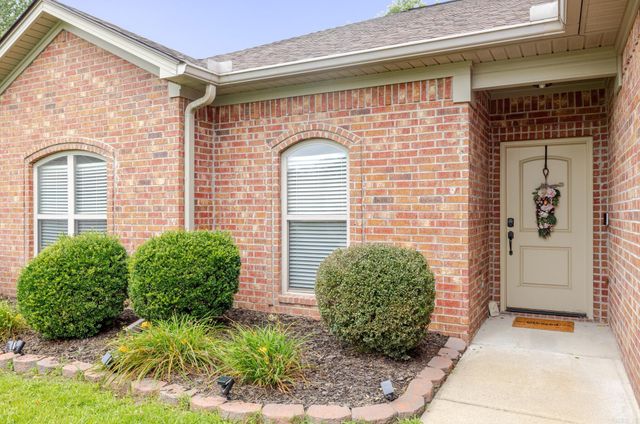301 SANDLEWOOD Drive, Benton, AR 72015