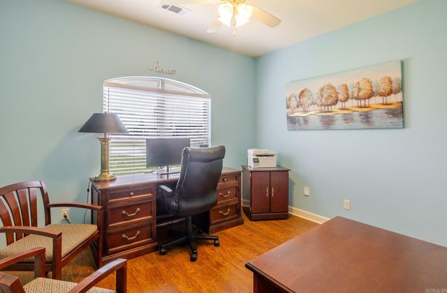301 SANDLEWOOD Drive, Benton, AR 72015