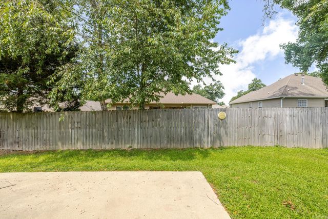 301 SANDLEWOOD Drive, Benton, AR 72015