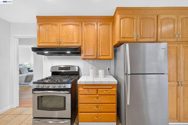 2062 Evergreen Ave, San Leandro, CA 94577