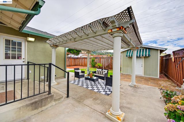 2062 Evergreen Ave, San Leandro, CA 94577
