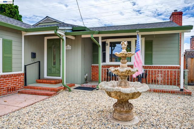 2062 Evergreen Ave, San Leandro, CA 94577
