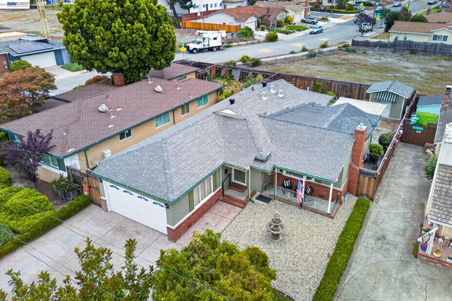 2062 Evergreen Ave, San Leandro, CA 94577