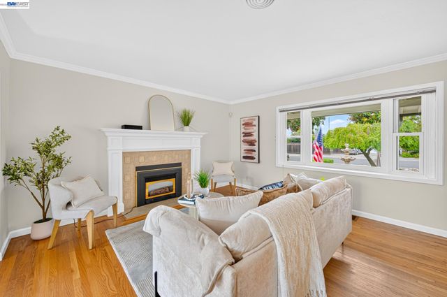 2062 Evergreen Ave, San Leandro, CA 94577