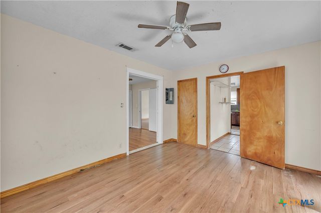 1401 Bridge Street, Gatesville, TX 76528