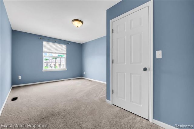 971 Sloane Court 4, White Lake, MI 48386
