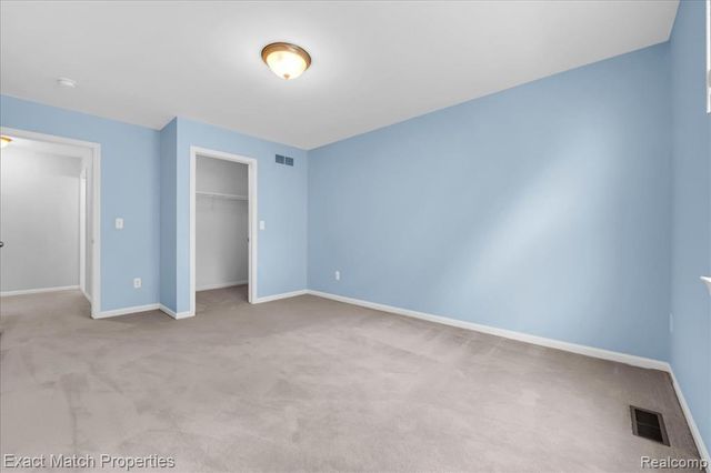 971 Sloane Court 4, White Lake, MI 48386