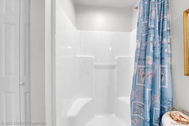 971 Sloane Court 4, White Lake, MI 48386