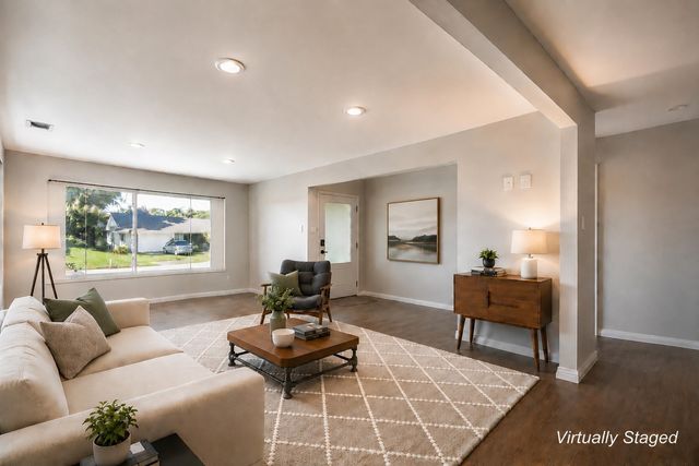 8809 Liptonshire Drive, Dallas, TX 75238