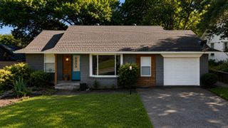 8809 Liptonshire Drive, Dallas, TX 75238