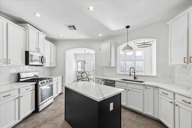 15202 Bartlett Landing Drive, Cypress, TX 77429