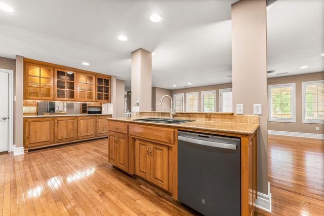 2953 W Canterbury Street, Springfield, MO 65810