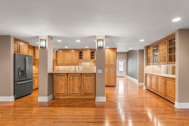 2953 W Canterbury Street, Springfield, MO 65810