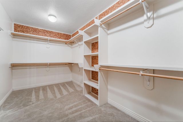 2953 W Canterbury Street, Springfield, MO 65810