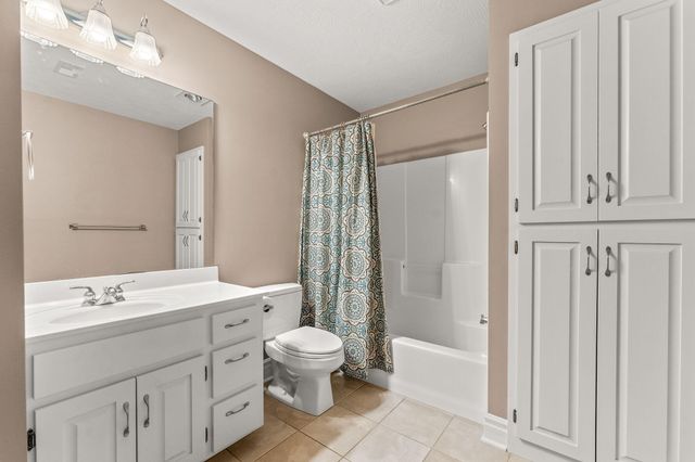 2953 W Canterbury Street, Springfield, MO 65810