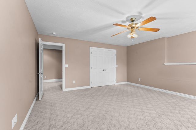 2953 W Canterbury Street, Springfield, MO 65810