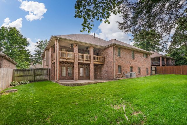 2953 W Canterbury Street, Springfield, MO 65810