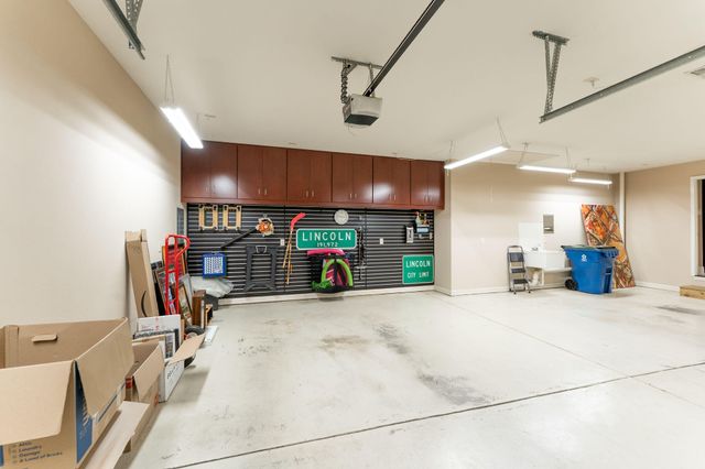 2953 W Canterbury Street, Springfield, MO 65810