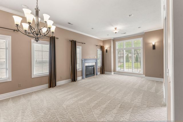 2953 W Canterbury Street, Springfield, MO 65810