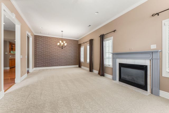 2953 W Canterbury Street, Springfield, MO 65810