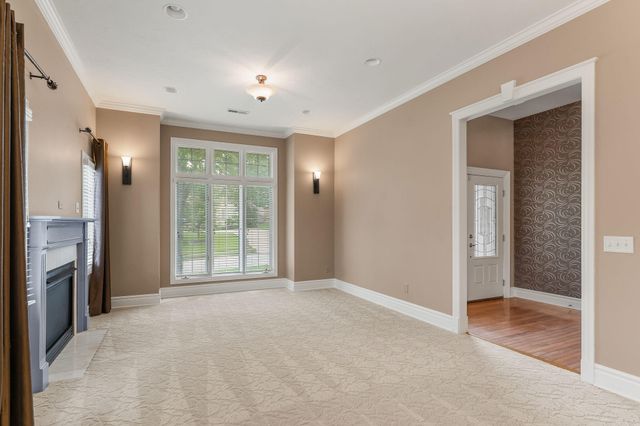 2953 W Canterbury Street, Springfield, MO 65810
