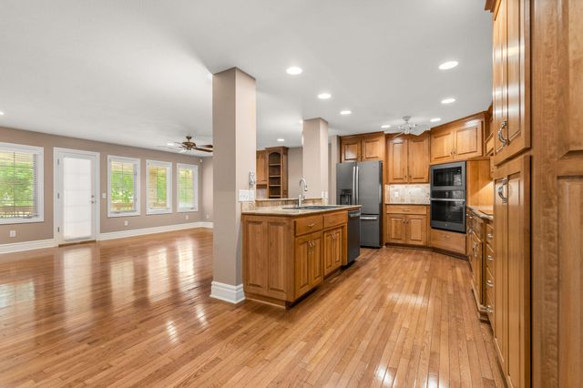 2953 W Canterbury Street, Springfield, MO 65810