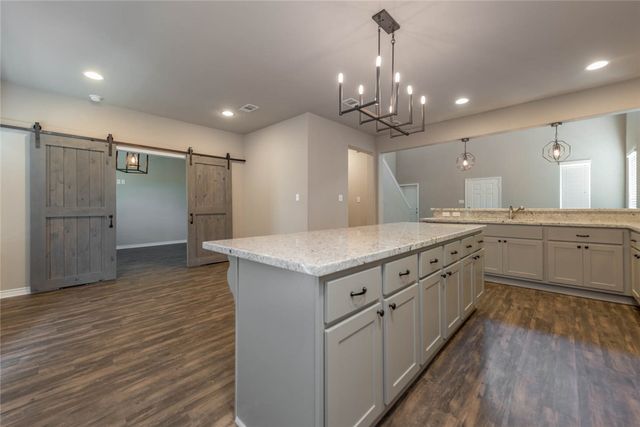 557 Momma Bear Drive, College Station, TX 77845