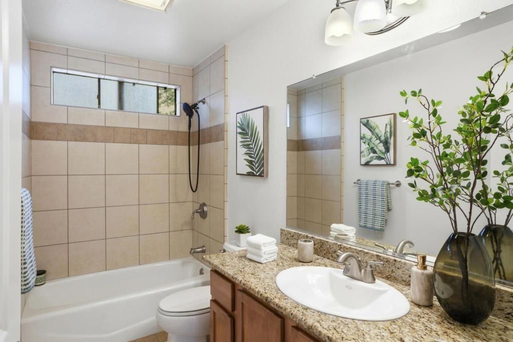 Image 15 of property listing at 300 Glenwood Circle 174, Monterey, CA 93940