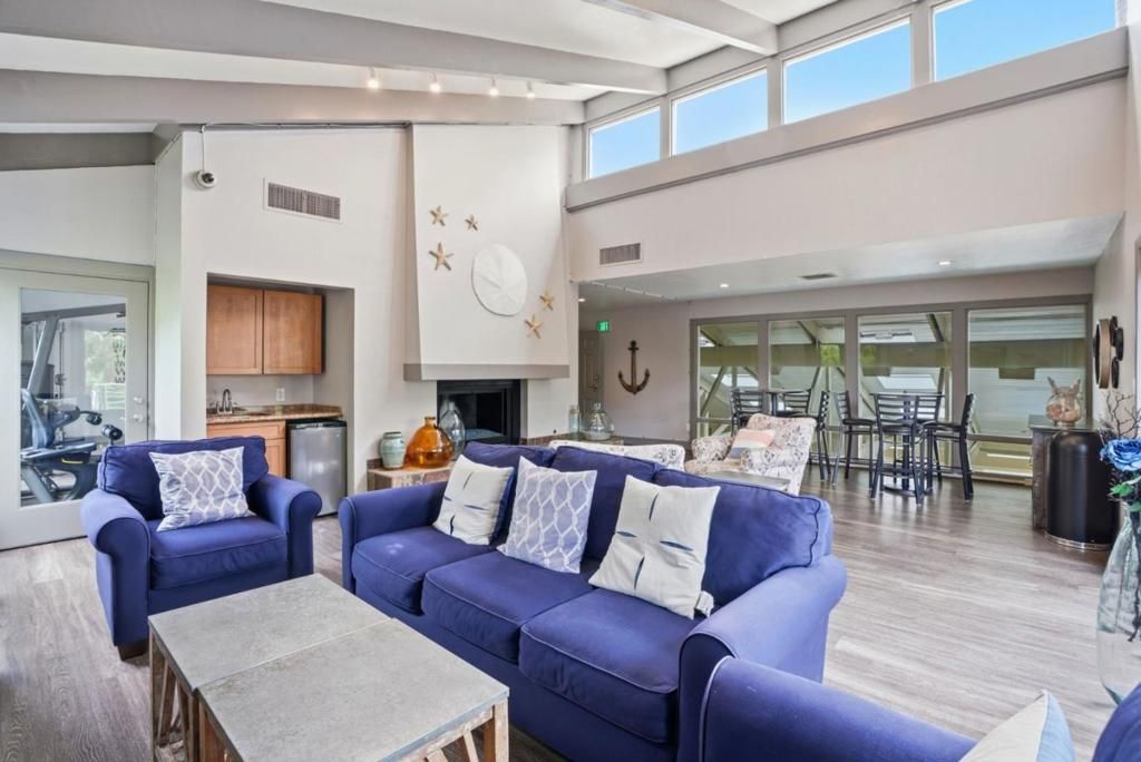 Image 25 of property listing at 300 Glenwood Circle 174, Monterey, CA 93940