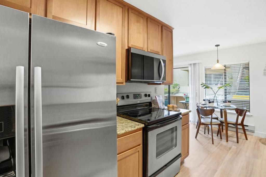 Image 7 of property listing at 300 Glenwood Circle 174, Monterey, CA 93940