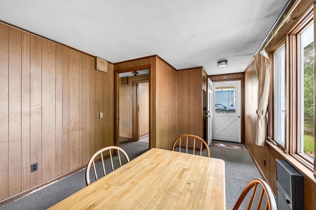 32 Marsden St, Springfield, MA 01109