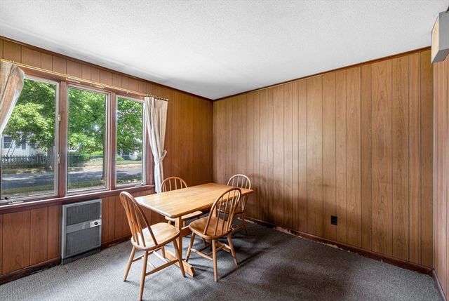 32 Marsden St, Springfield, MA 01109