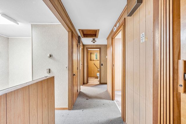 32 Marsden St, Springfield, MA 01109