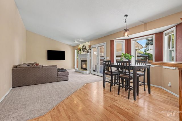 9848 W Gurdon Court, Boise, ID 83704