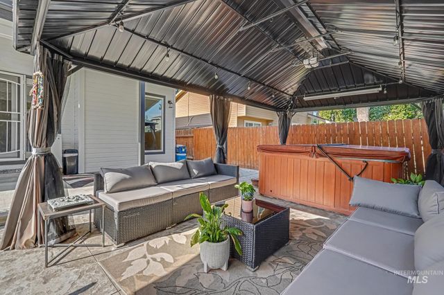9848 W Gurdon Court, Boise, ID 83704