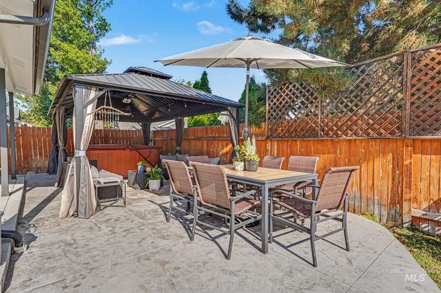 9848 W Gurdon Court, Boise, ID 83704