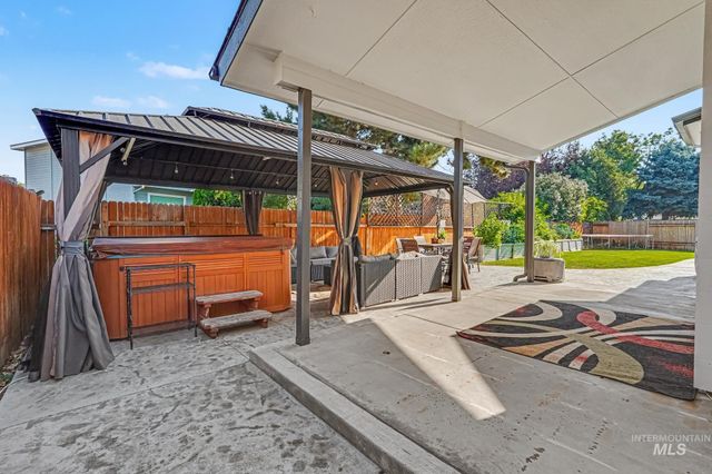 9848 W Gurdon Court, Boise, ID 83704