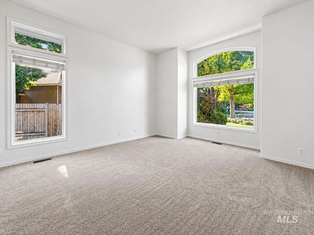 9848 W Gurdon Court, Boise, ID 83704