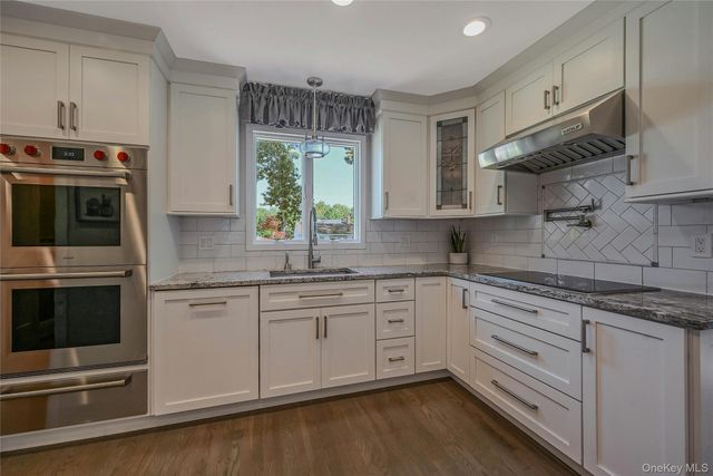 51 Oakwood Hills Drive, East Islip, NY 11730