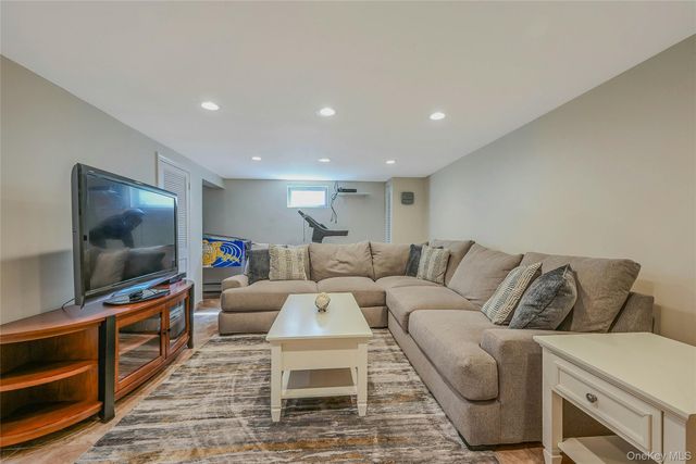 51 Oakwood Hills Drive, East Islip, NY 11730