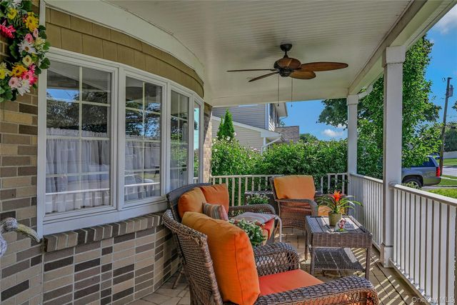 51 Oakwood Hills Drive, East Islip, NY 11730