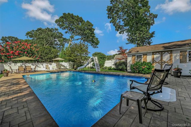 51 Oakwood Hills Drive, East Islip, NY 11730