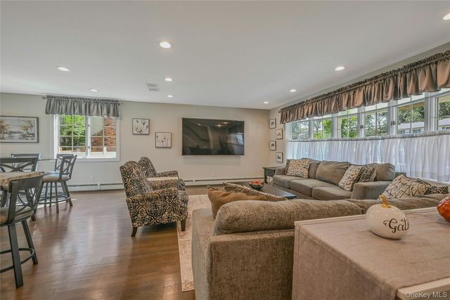 51 Oakwood Hills Drive, East Islip, NY 11730