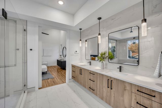 1512 Villars Street, Dallas, TX 75204