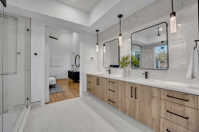 1512 Villars Street, Dallas, TX 75204