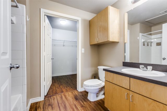 3102 Kings Road 2207, Dallas, TX 75219