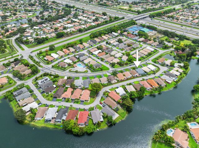 15121 S Waterford Drive, Davie, FL 33331